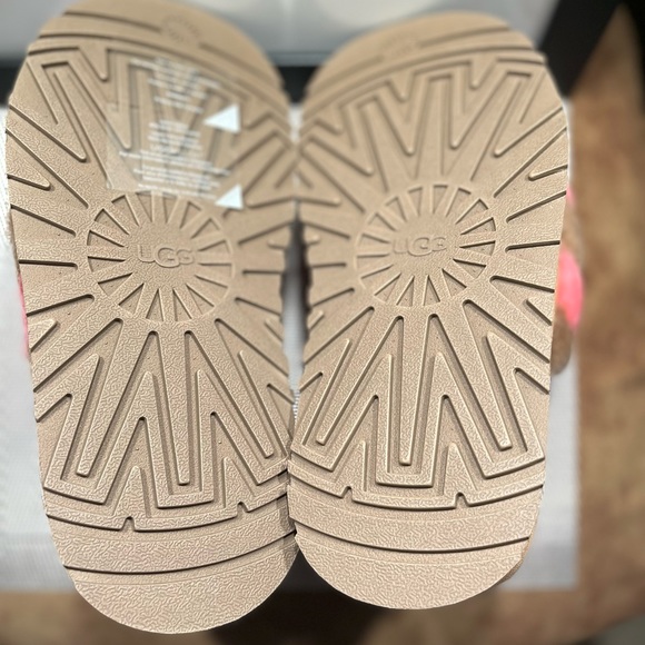 UGG NIB AUTHENTIC DISCO STRIPE CHESTNUT/PINK ROSE COMBO SLIDE SLIPPERS. - Picture 15 of 16